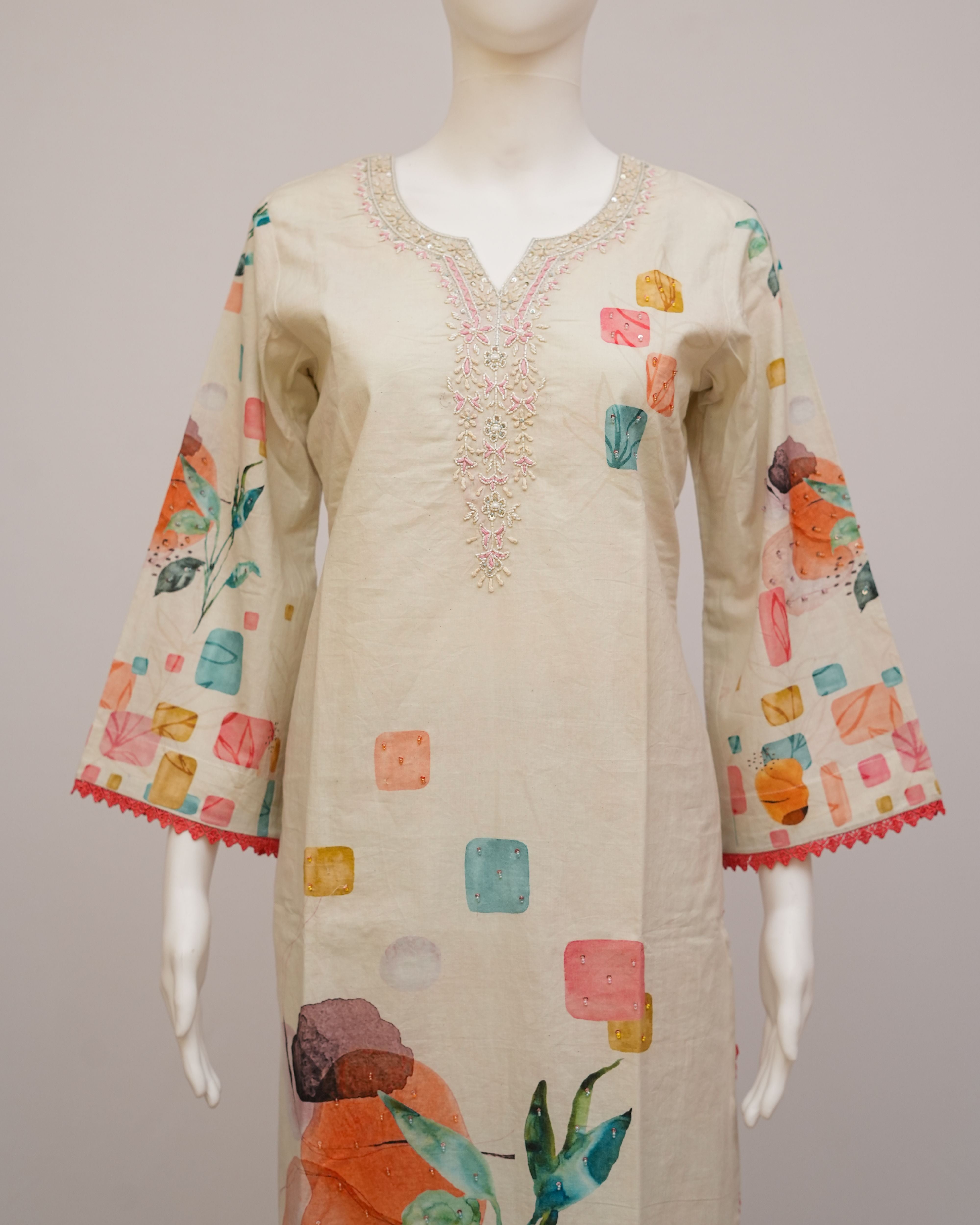 Sahmira Ivory Bloom — Embroidered Floral Kurta Set
