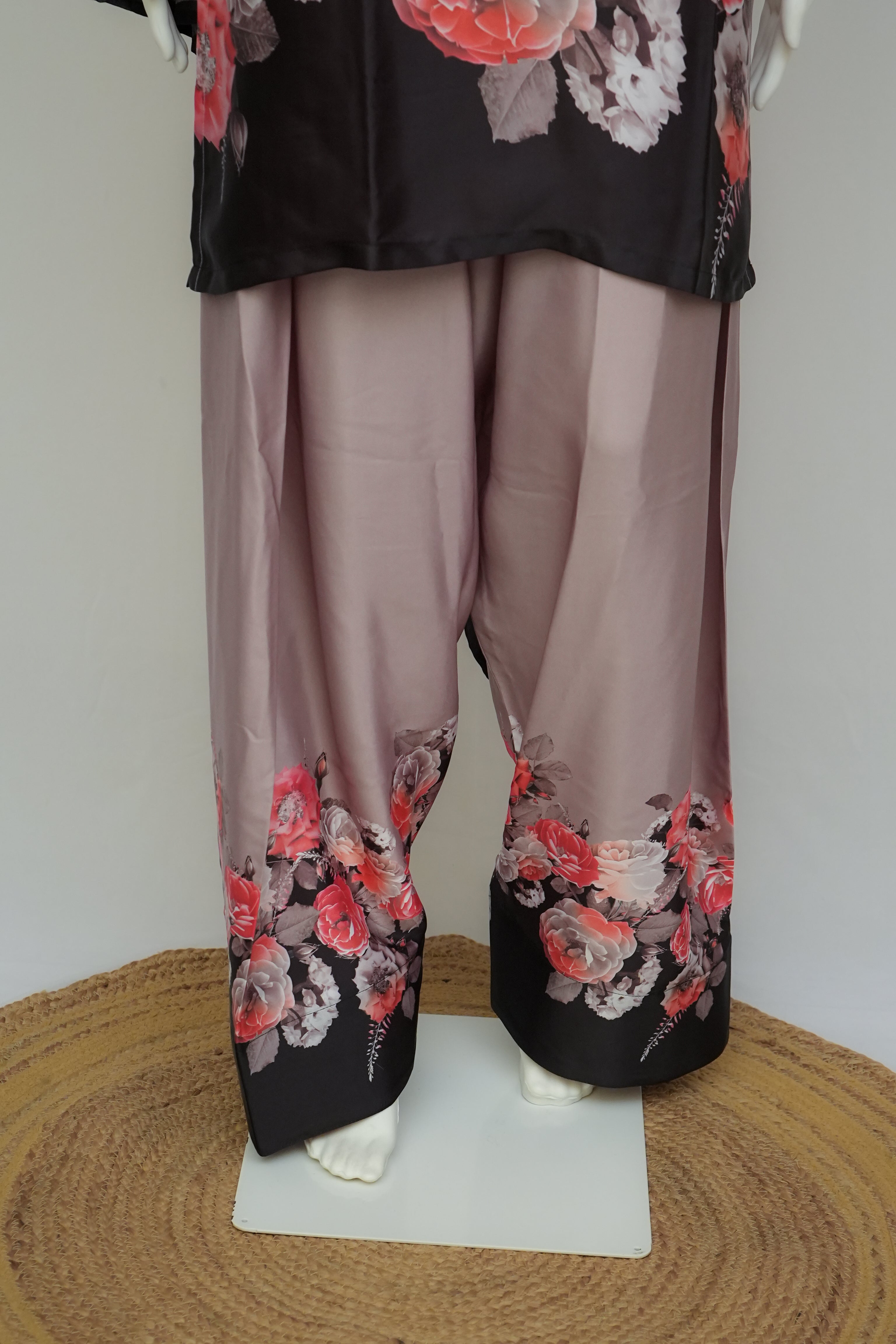 Sahmira Rose Noir Mauve 3-Piece Floral Premium Kurta Set